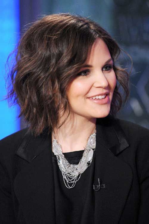 Ginnifer Goodwin Curly Bob with Side Part