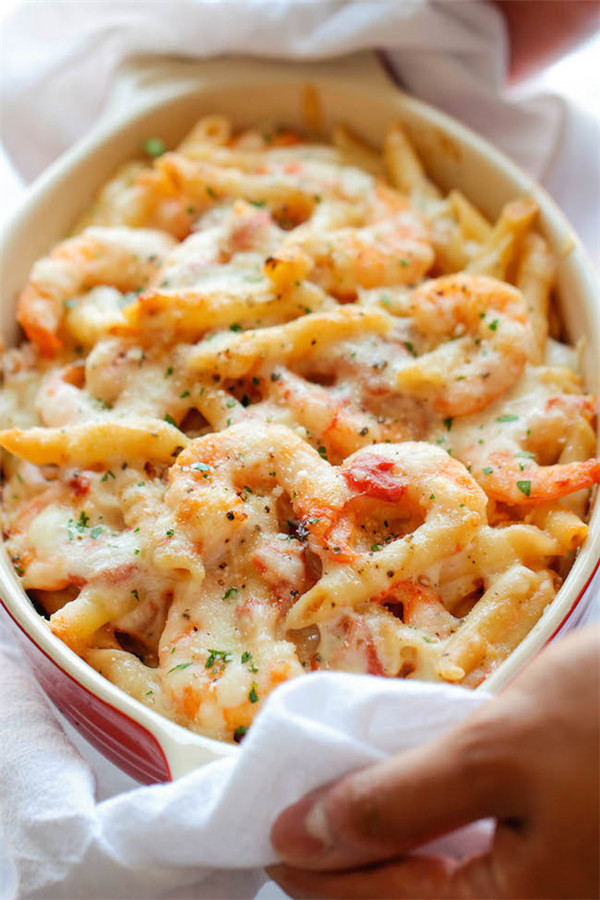 Shrimp Alfredo Pasta Bake