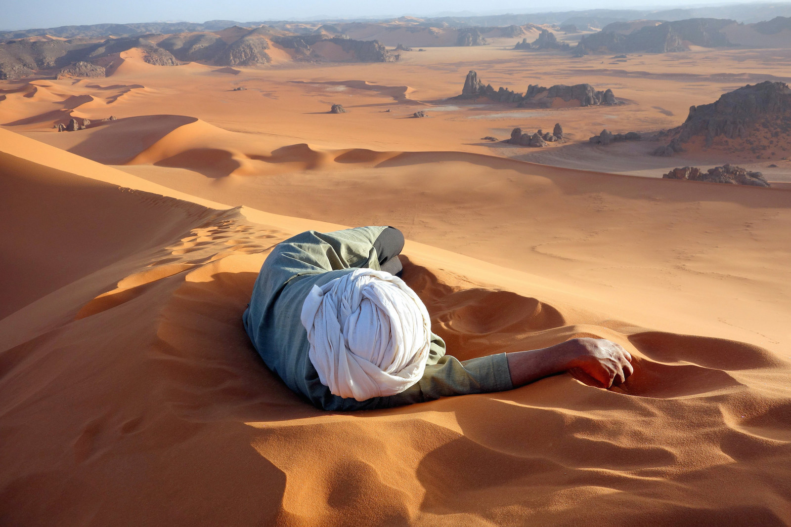 Merit – "A Well Earned Rest in the Sahara" by Evan Cole