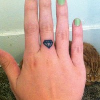 Bethany Cosentino tattoos – Cute Small diamond tattoo