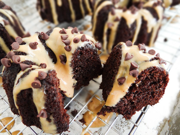 Chocolate Cakes with Peanut Butter Glaze