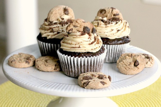 Cupcakes with Cookies