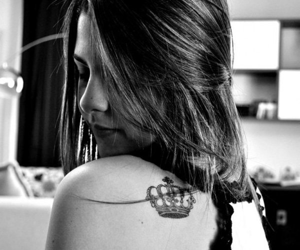 Cute Crown Tattoo on Shoulder for Women