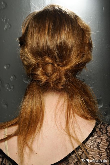 Knotted updo