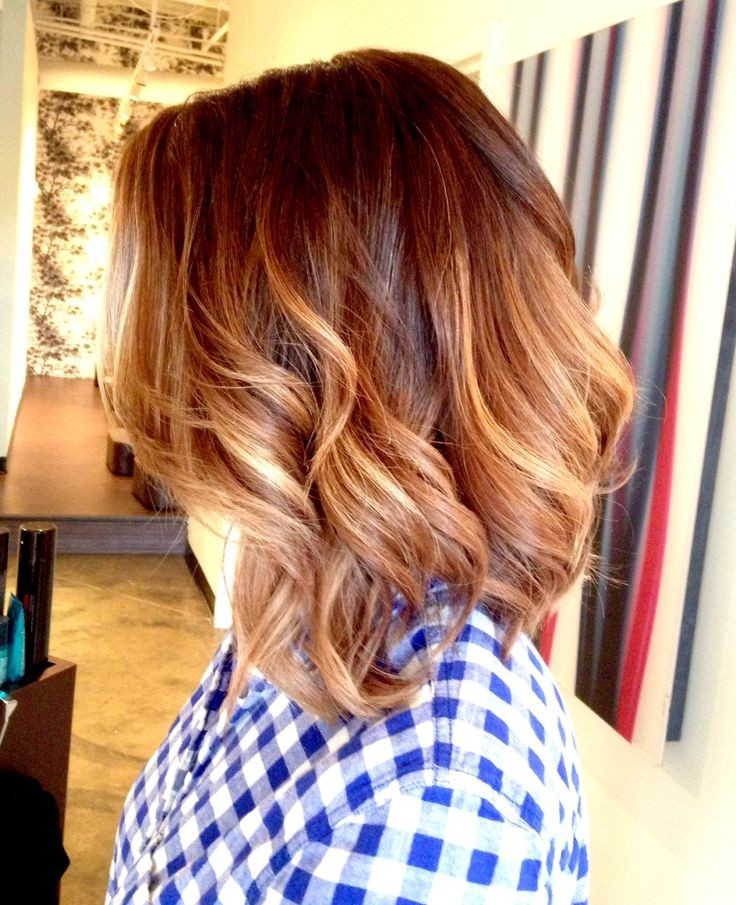 Medium Ombre Hairstyle for Wavy Hair