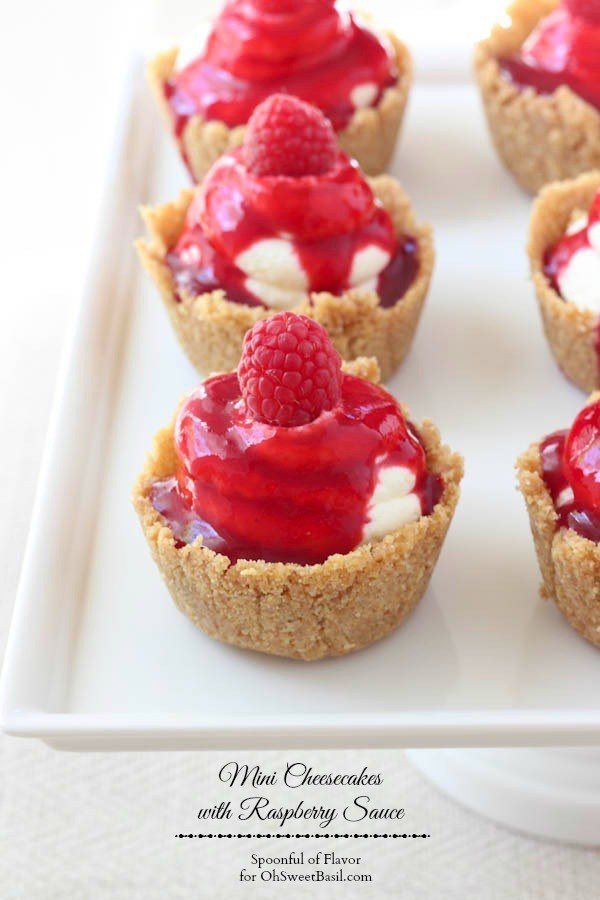 Mini Cheesecakes with Raspberry Sauce