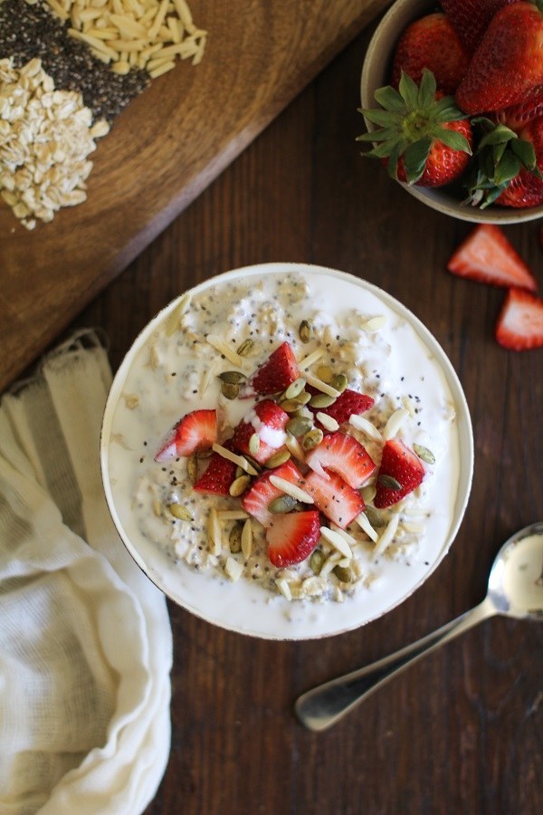 Strawberry Oatmeal Breakfast Bowls