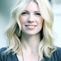 Beach Wavy Hairstyle for Medium Length Hair