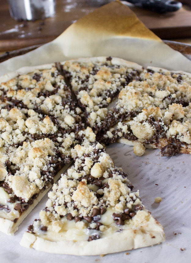 Chocolate Chip Dessert Pizza