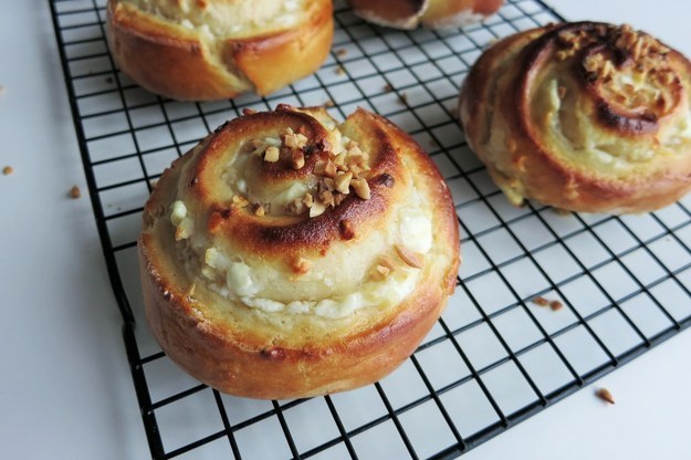 Cottage Cheese and Almond Rolls