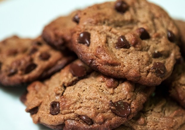 Flourless Peanut Butter Chocolate Chip Cookies