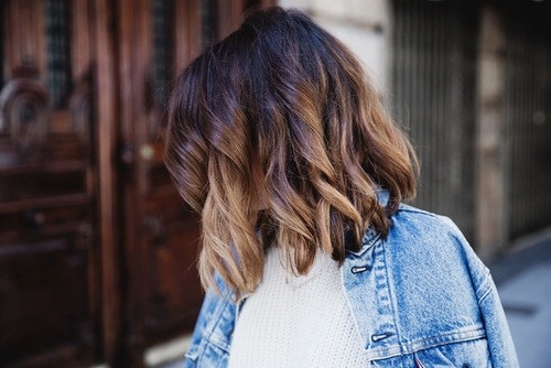 Short Layered Hairstyle for Curly Hair