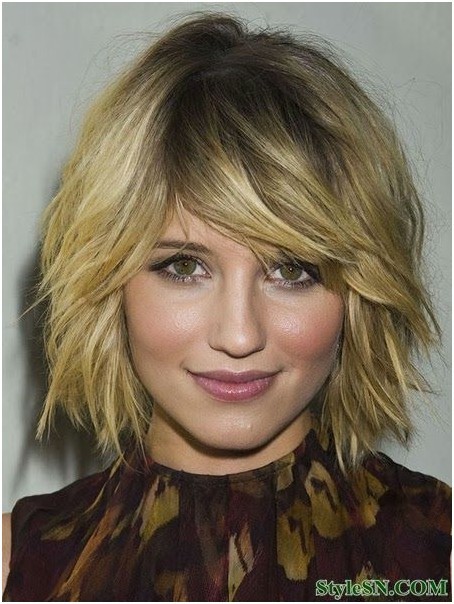 Short Wavy Hairstyle with Side Bangs