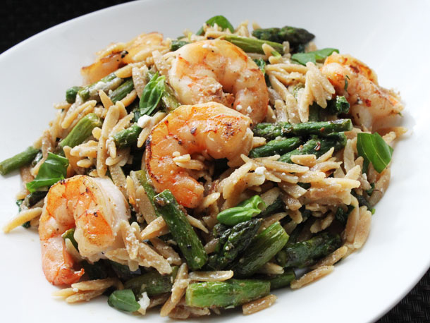 Skillet Shrimp with Orzo, Asparagus, and Feta