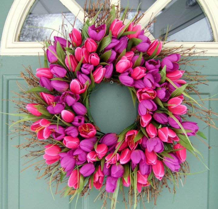 Tulips Wreath