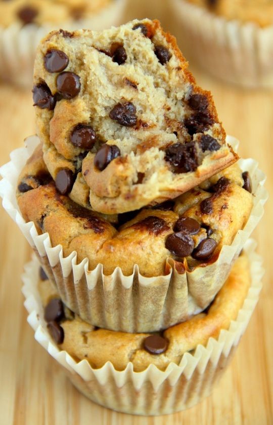 Banana Oat Greek Yogurt Muffins