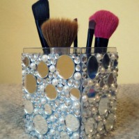 Brush Holder with Glitter
