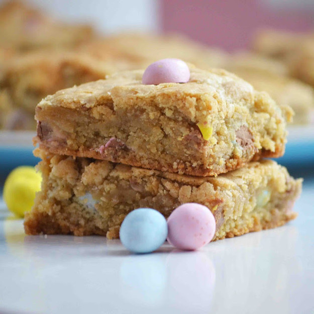 Cadbury Egg Blondies