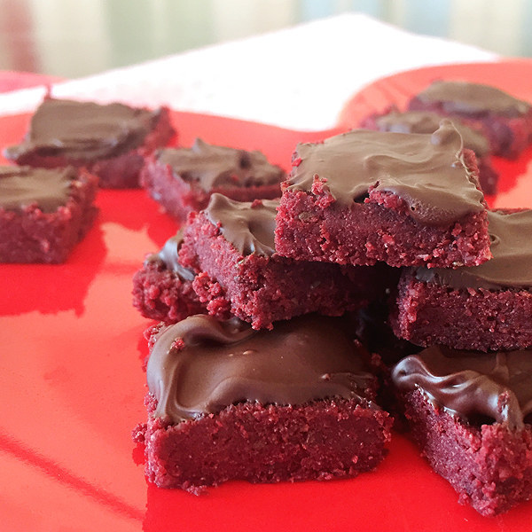 Red Velvet Protein Bites