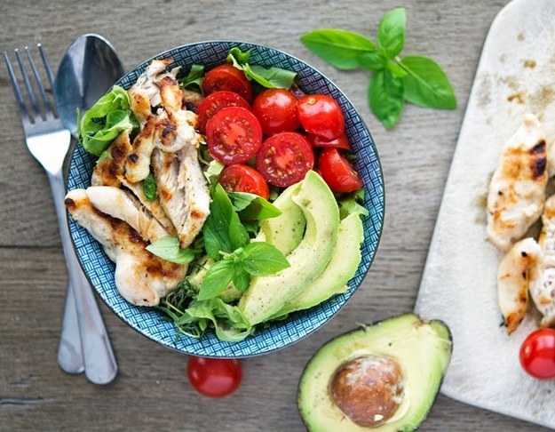 Shawarma Chicken Bowls with Basil-lemon Vinaigrette