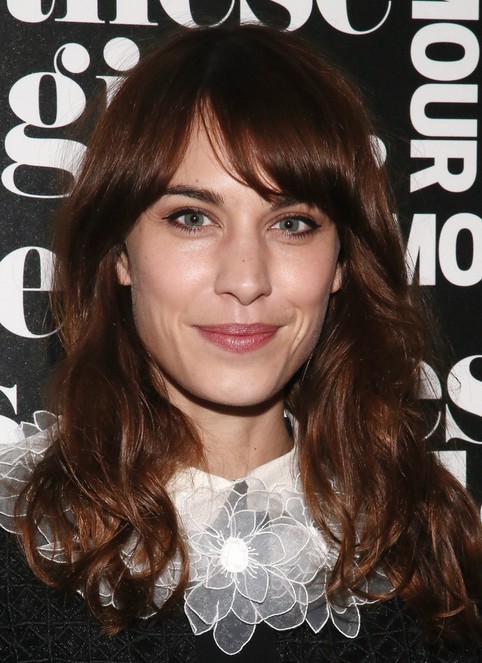 Alexa Chung Long Wavy Hairstyle