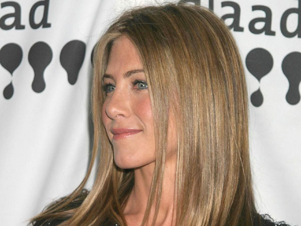 Jennifer Aniston Straight Hairstyle