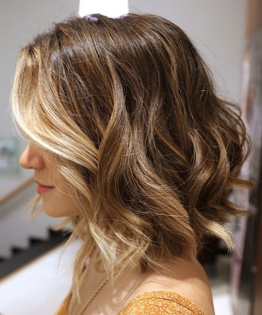 Medium Wavy Bob Hairstyle for Ombre Hair