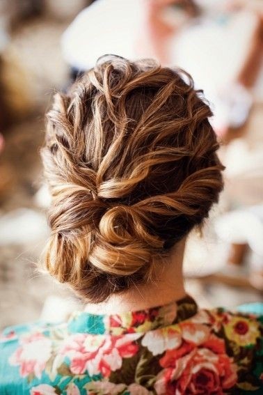 Romantic Wedding Updo Hairstyle