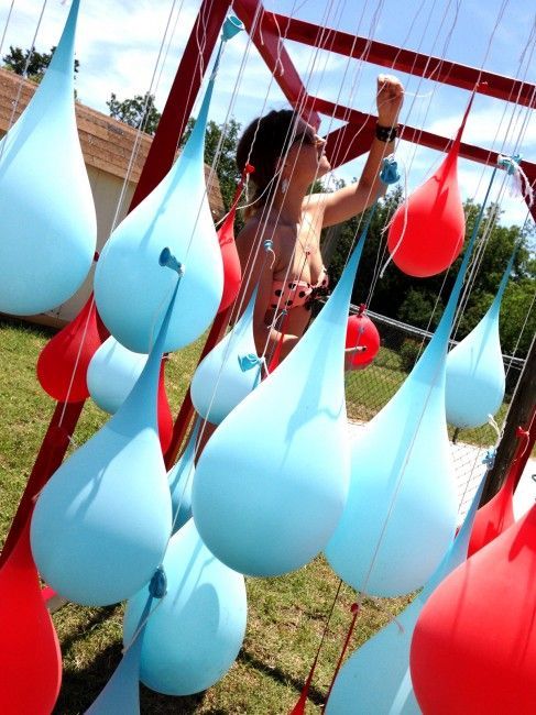 Water Balloon Hanging 