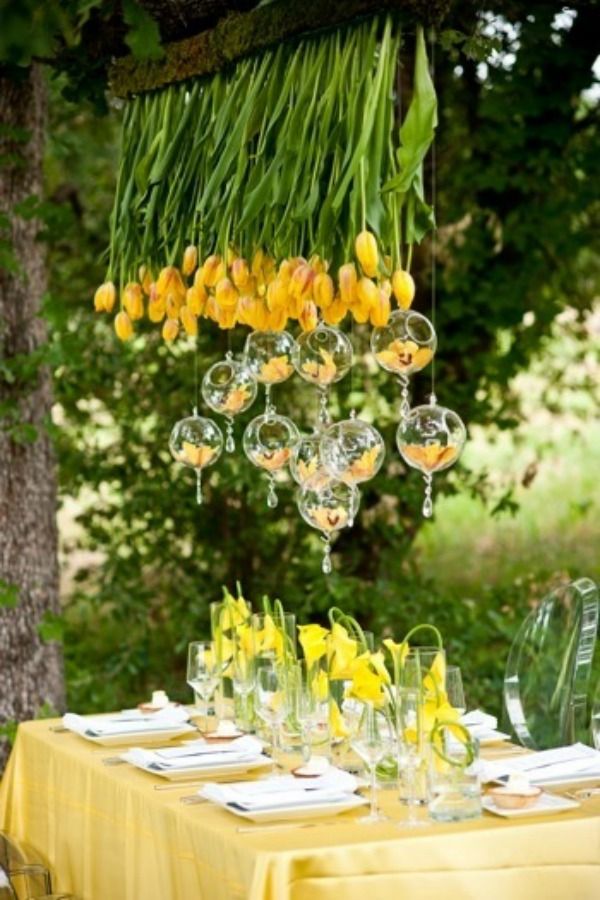 20 Ideas to Make Floral Backdrop - Pretty Designs