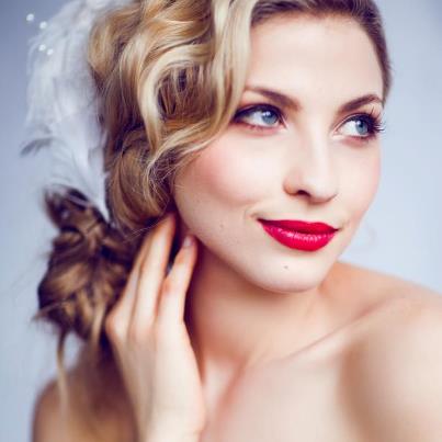 Glamorous Bridal Makeup Idea