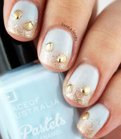 White and Gold Nail Art Design