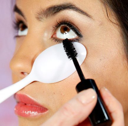 How to Apply Mascara: 10 Tips