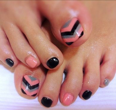 15 Adorable Toe Nail Designs and Ideas