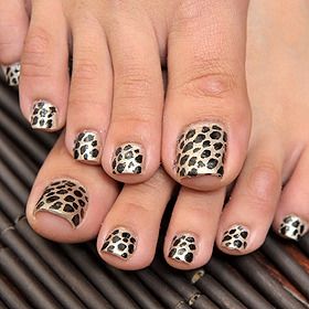 15 Easy Nail Art for Toes