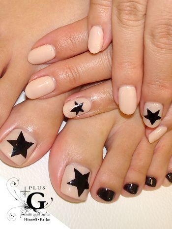 15 Easy Nail Art for Toes