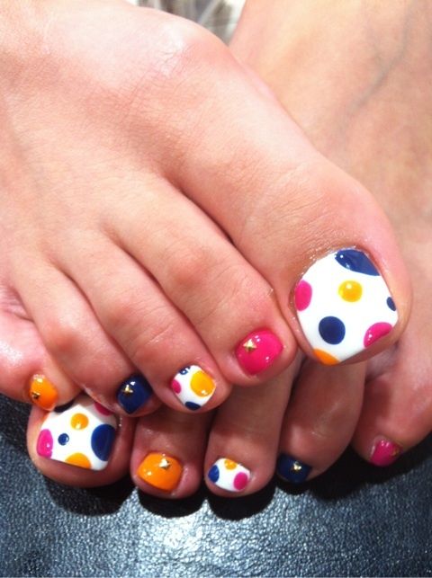 15 Easy Nail Art for Toes