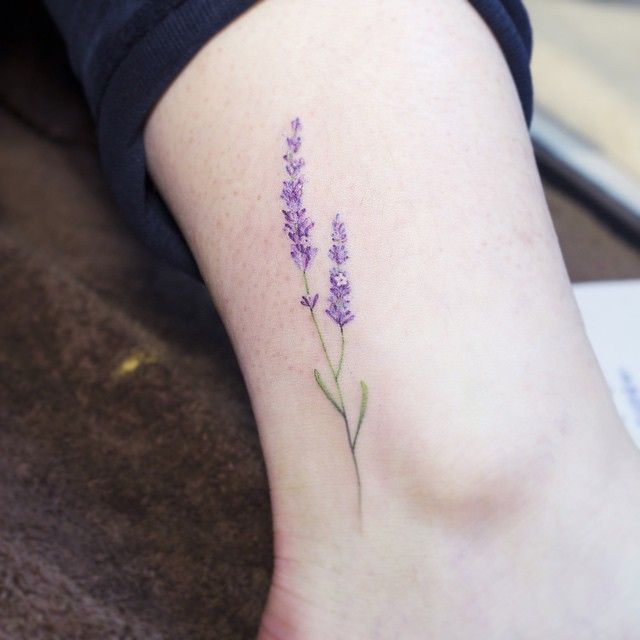 20 Pretty Tattoos for Women