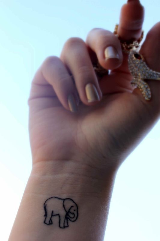 20 Pretty Tattoos for Women