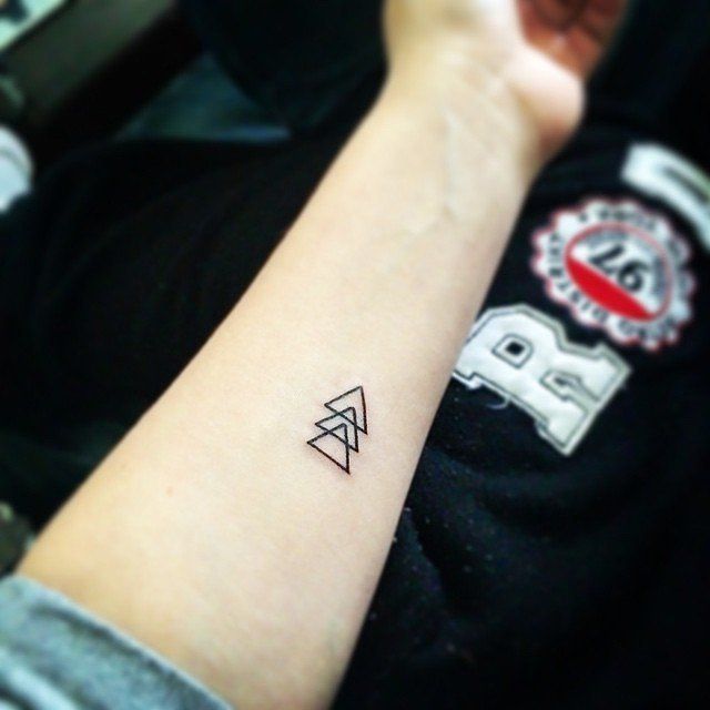 20 Simple Tattoos for Women