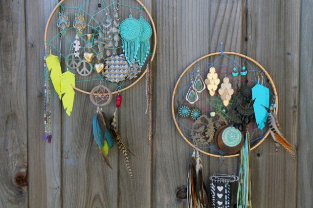 DIY Dream-Catcher Jewelry Organizer