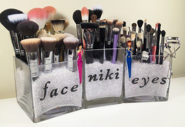 Makeup Brush Holders