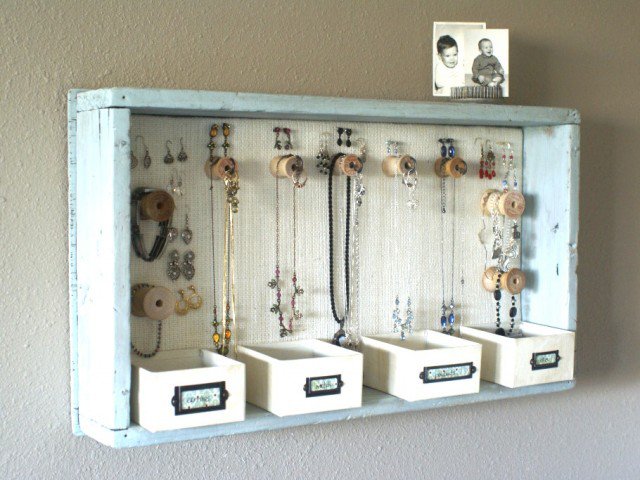 Vintage Wooden Jewelry Organizer