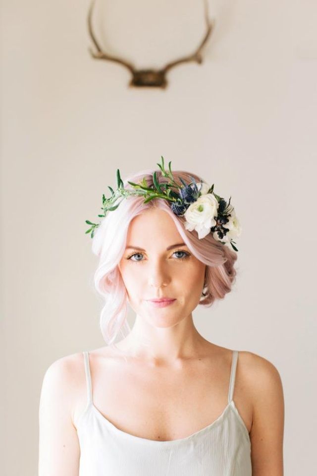 15 Hairstyles with Flower Crowns for Wedding