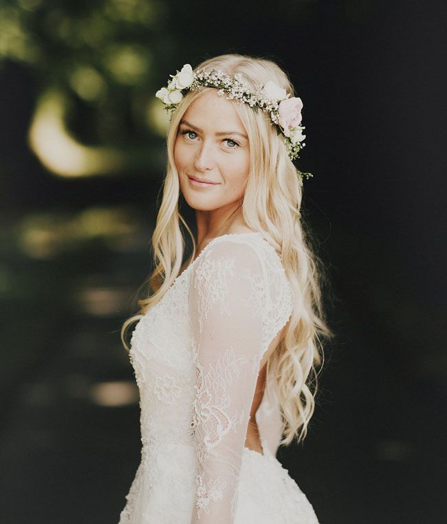 15 Hairstyles with Flower Crowns for Wedding