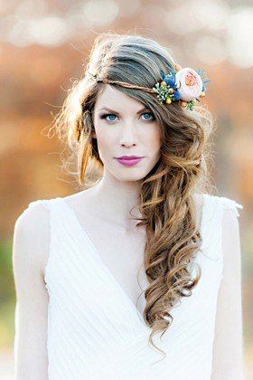 15 Hairstyles with Flower Crowns for Wedding