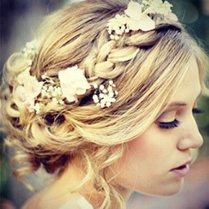 20 Boho Chic Hairstyles for Women