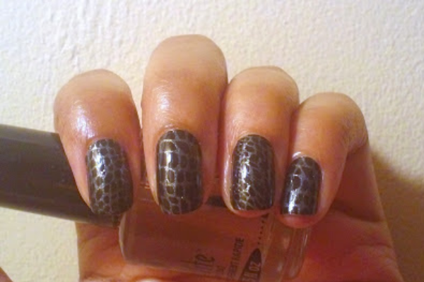 Crocodile Print Nails