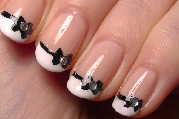 Embellished Bow Nails