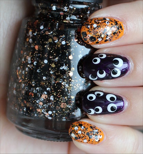 Glittery Halloween Nail Design